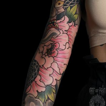 Татуировка женская япония на руке пион