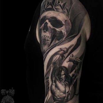 Татуировка мужская реализм на плече череп и воин