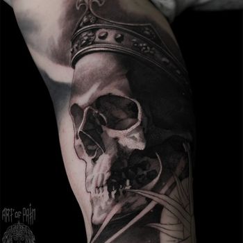 Татуировка мужская реализм на руке череп
