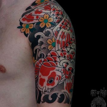 Татуировка мужская япония на плече красно-белый карп