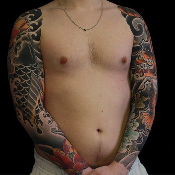 Татуировка мужская япония тату-рукав красный лотос, карп и тигр