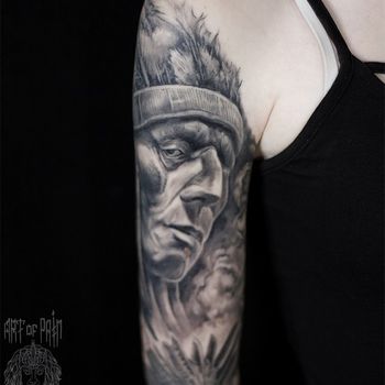 Татуировка женская реализм на плече индеец