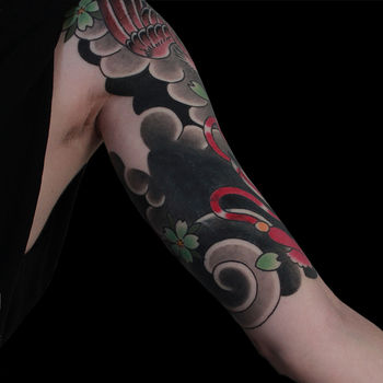 Татуировка мужская япония на плече узоры