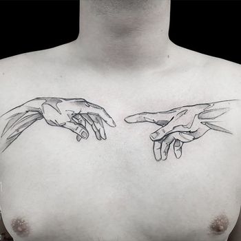 Татуировка мужская графика на груди руки