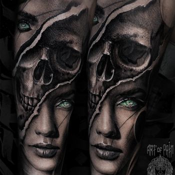 Татуировка мужская black&grey на предплечье зеленоглазая девушка и череп