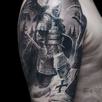  Татуировка мужская реализм на плече воин