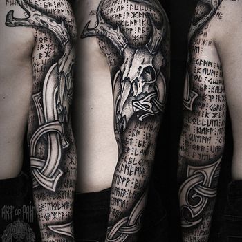 Татуировка мужская графика тату-рукав череп, руны и кельтский узор