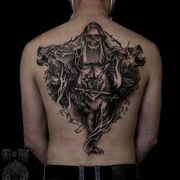 Татуировка мужская нью-скул на спине смерть и волки
