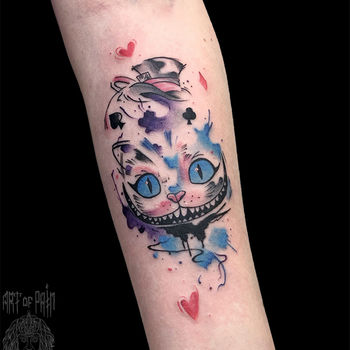 Татуировка женская акварель на предплечье Чеширский кот