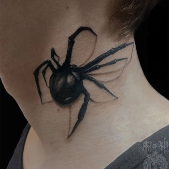 Татуировка женская реализм на шее паук