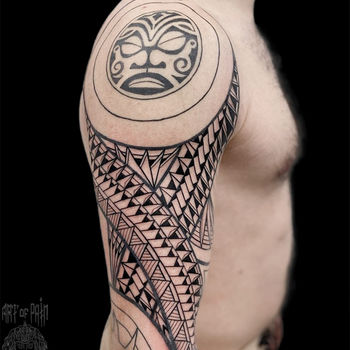Татуировка мужская полинезия на плече узор
