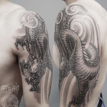 Татуировка мужская япония на плече дракон в облаках