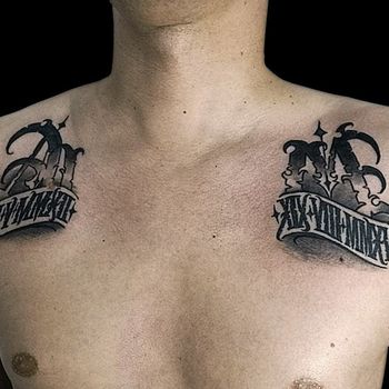 Татуировка мужская чикано на груди леттеринг
